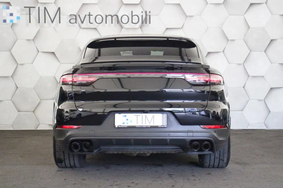 porsche cayenne coupe 3.0 v6t 4x4 aut sport chrono+ panomatrix led bos - slika 6
