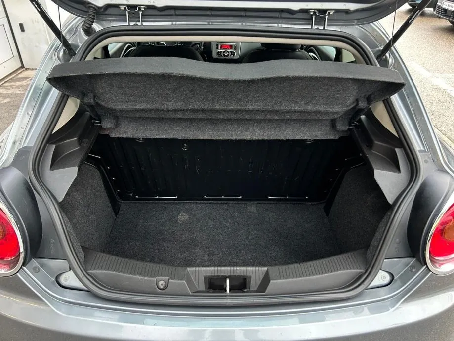 alfa romeo mito 1,6 jtdm - 100.000km - servis - garancija - reg 1 god! - slika 19