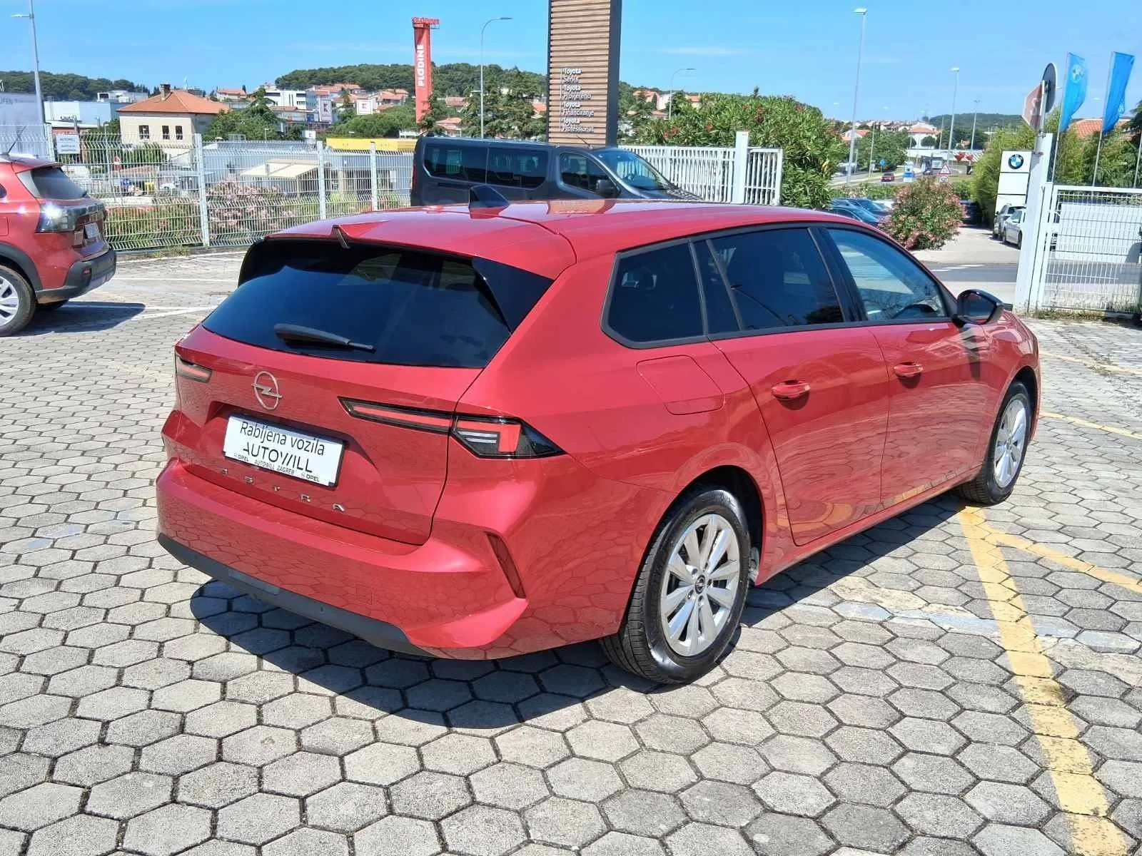 astra sports tourer edition f 1,2 xhl - slika 5