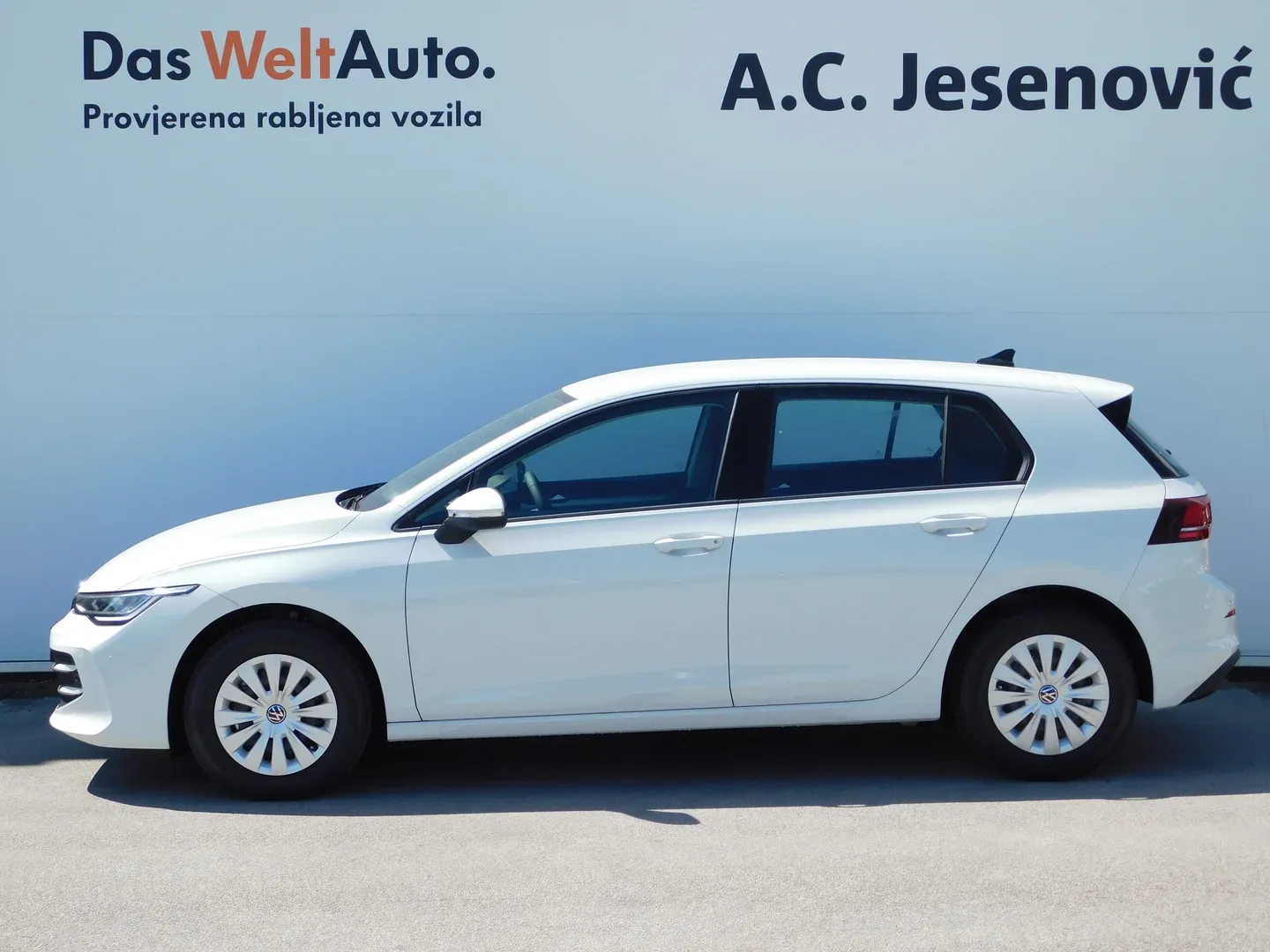 12811 volkswagen golf 8 1.5 tsi - slika 6