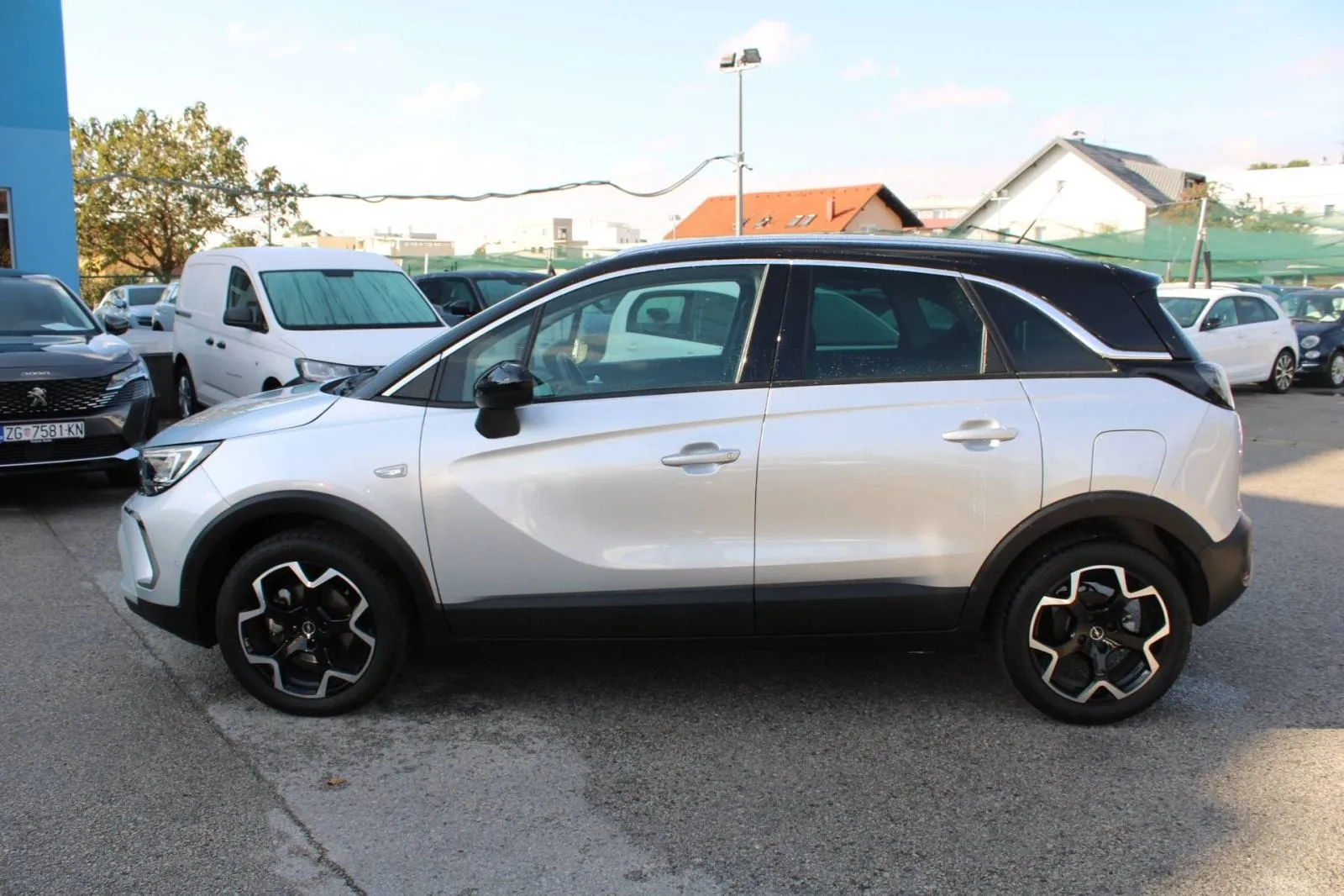 opel crossland 1.2 turbo ultimate *led, navigacija, kamera* - slika 8
