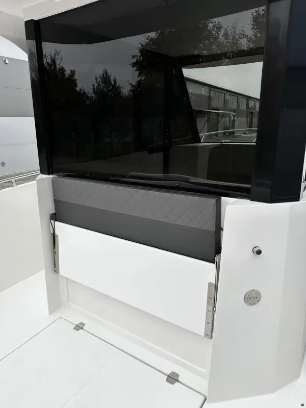 marion 722 pilothouse - slika 19
