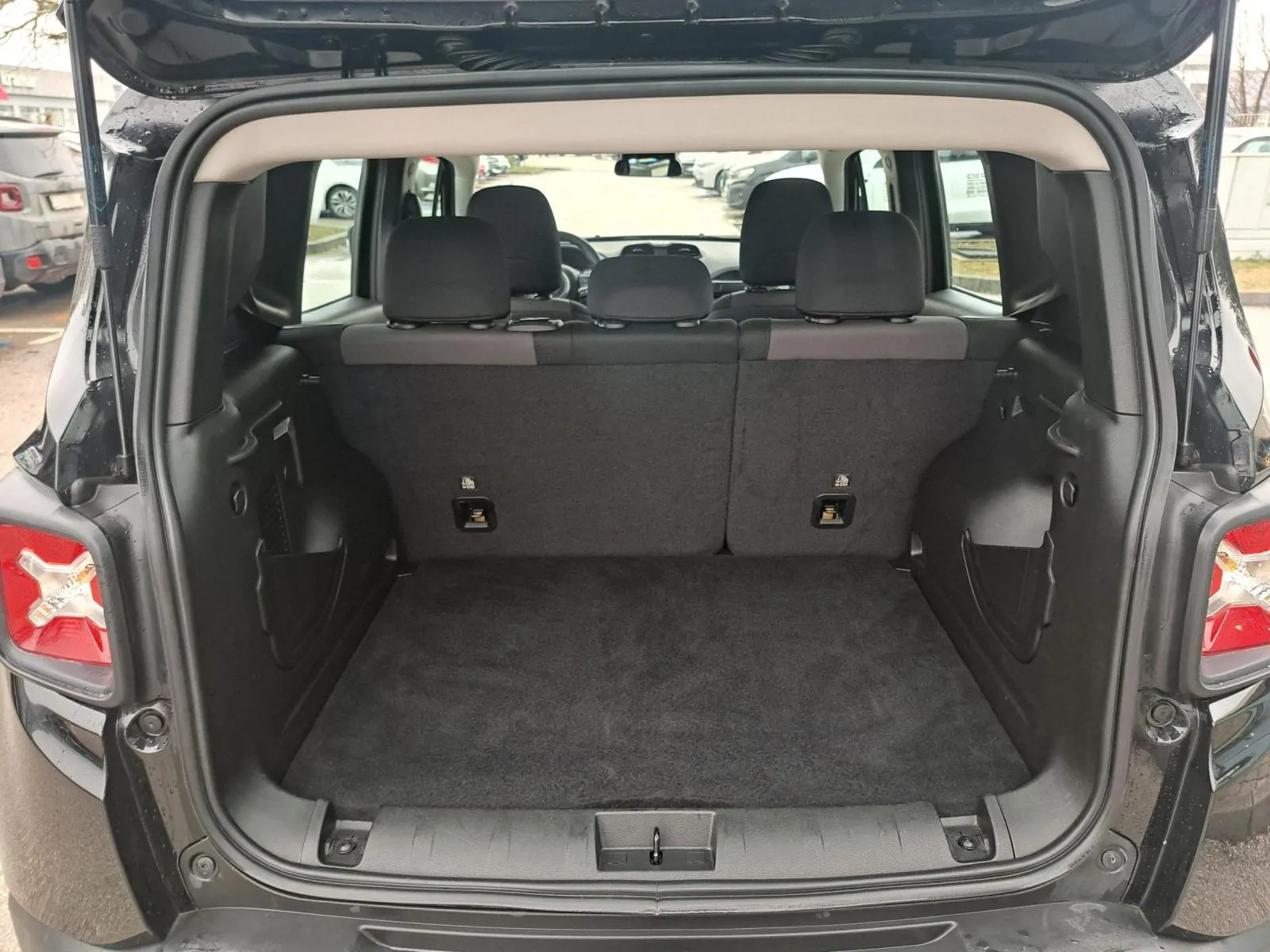 jeep renegade e-hybrid limited 1.5 turbo - slika 19