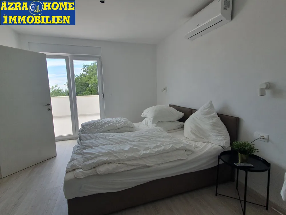 prodaja kuće sa bazenom, vodnjan, 180 m2 s terasama, bazen 30m2 - slika 20