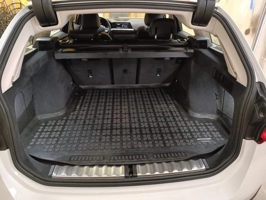 bmw serija 3 touring 318d - slika 21