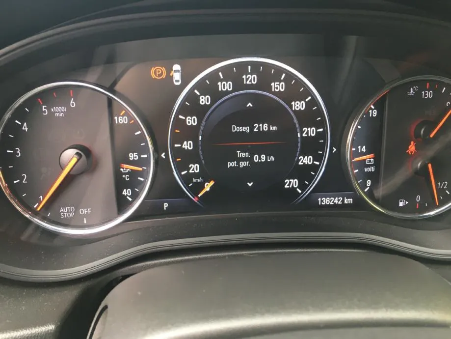 opel insignia karavan sports 2,0 - slika 14