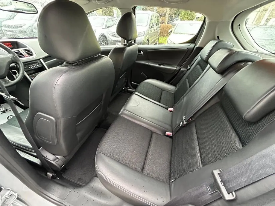 peugeot 207 sport 1,4 vti + plin - 2011 - garancija - reg 1 god !!! - slika 19