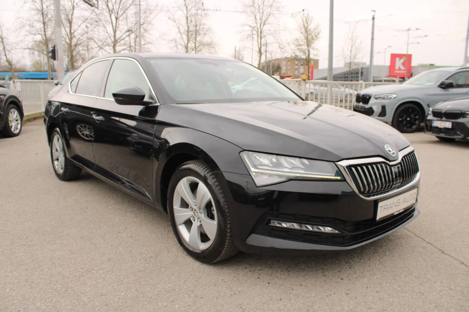 škoda superb 2.0 tdi dsg *led, navigacija, kamera* - slika 3
