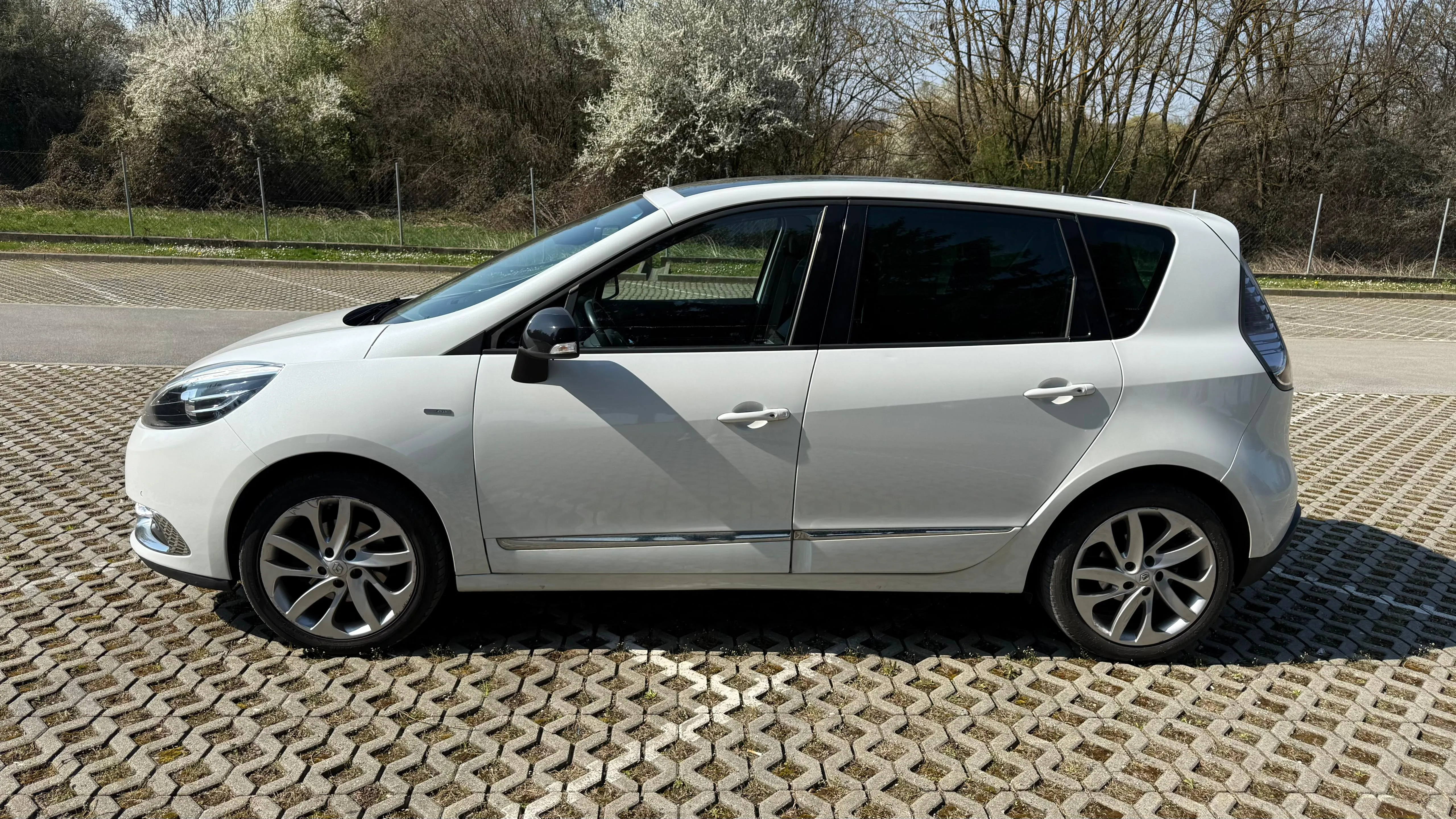renault scenic tce 130, bose, panorama, kamera, top - slika 6