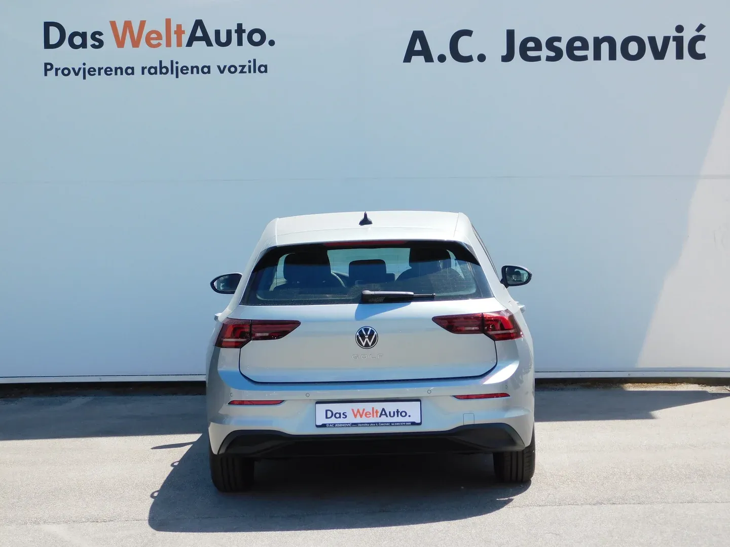 12821 volkswagen golf 8 2.0 tdi - slika 5