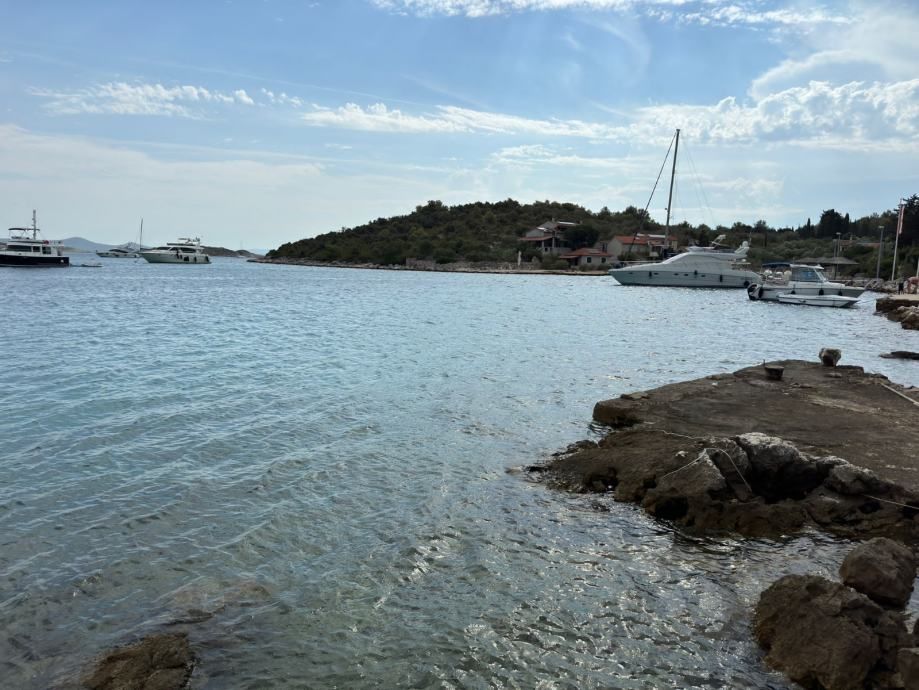 !!prvi red do mora ,otok žut,kuća 70m2!! (prodaja) - slika 18