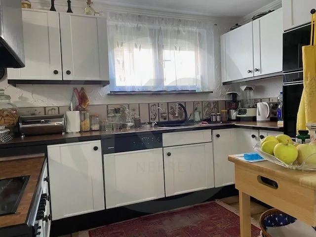 slav. brod, kuća za uživanje 232m2, 4 sobe, unut. bazen+sauna!! - slika 9