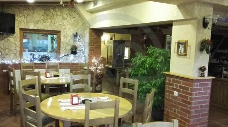 pansion na vlašiću, 10 soba + konoba 780 m2 - slika 5