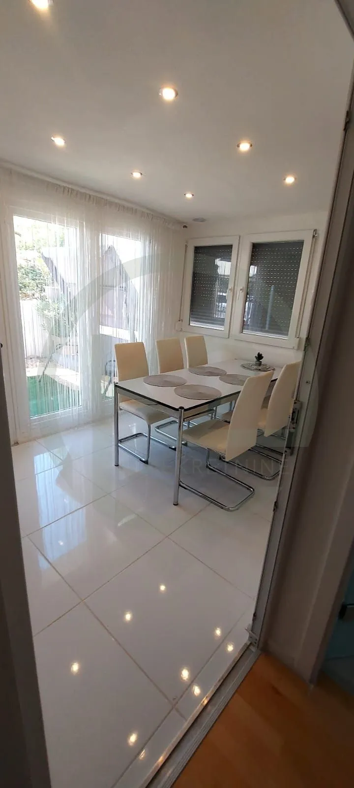 rovinj 60 m2, vrt, 4 pm, 400 m2 parcela, potencijal sa projektom!! - slika 8