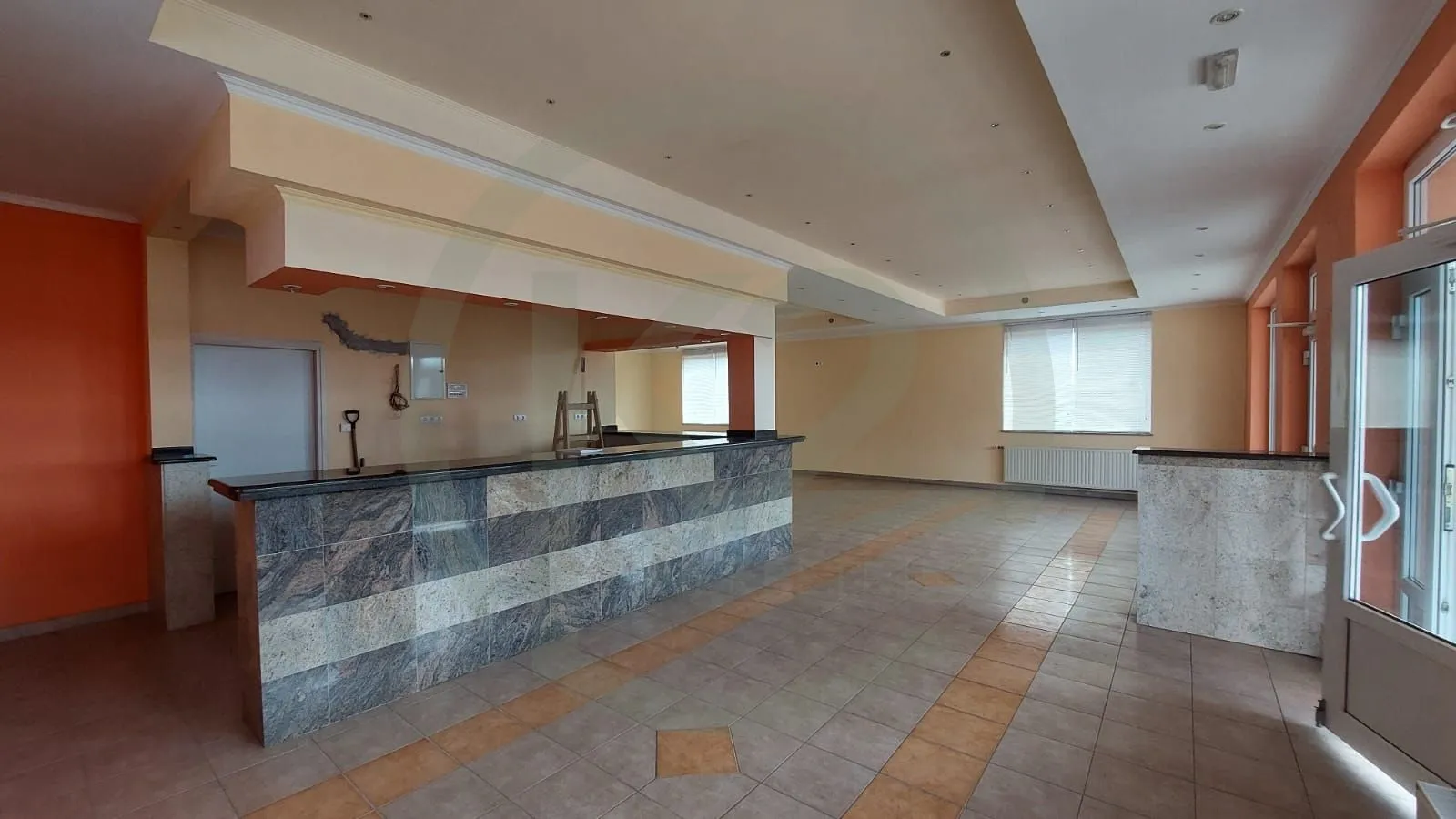 resnik - poslovni prostor 160 m2 prilika - slika 3