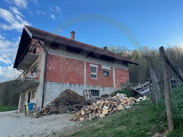 obiteljska kuća 180 m2, ravno brezje + gosp. zgrada, moguća zamjena!! - slika 5