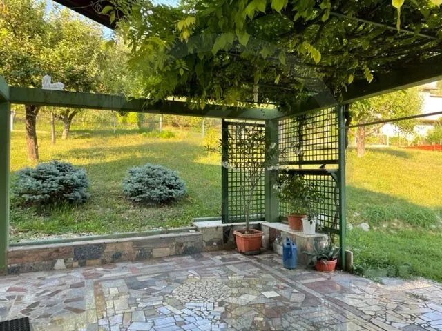 kuća sa 2 stana i ugostiteljski objekt - slika 10