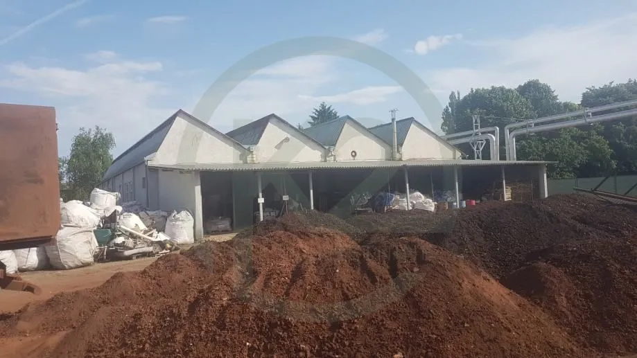 posl. zgrada 802 m2, sisak + zemljište 2.900 m2 - slika 3