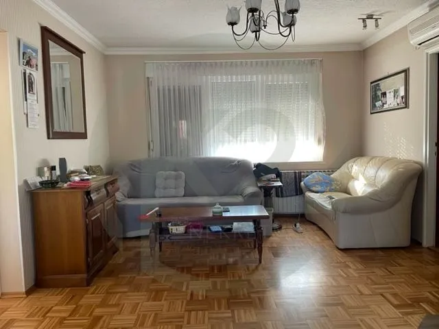 kuća sa 2 stana i ugostiteljski objekt - slika 14