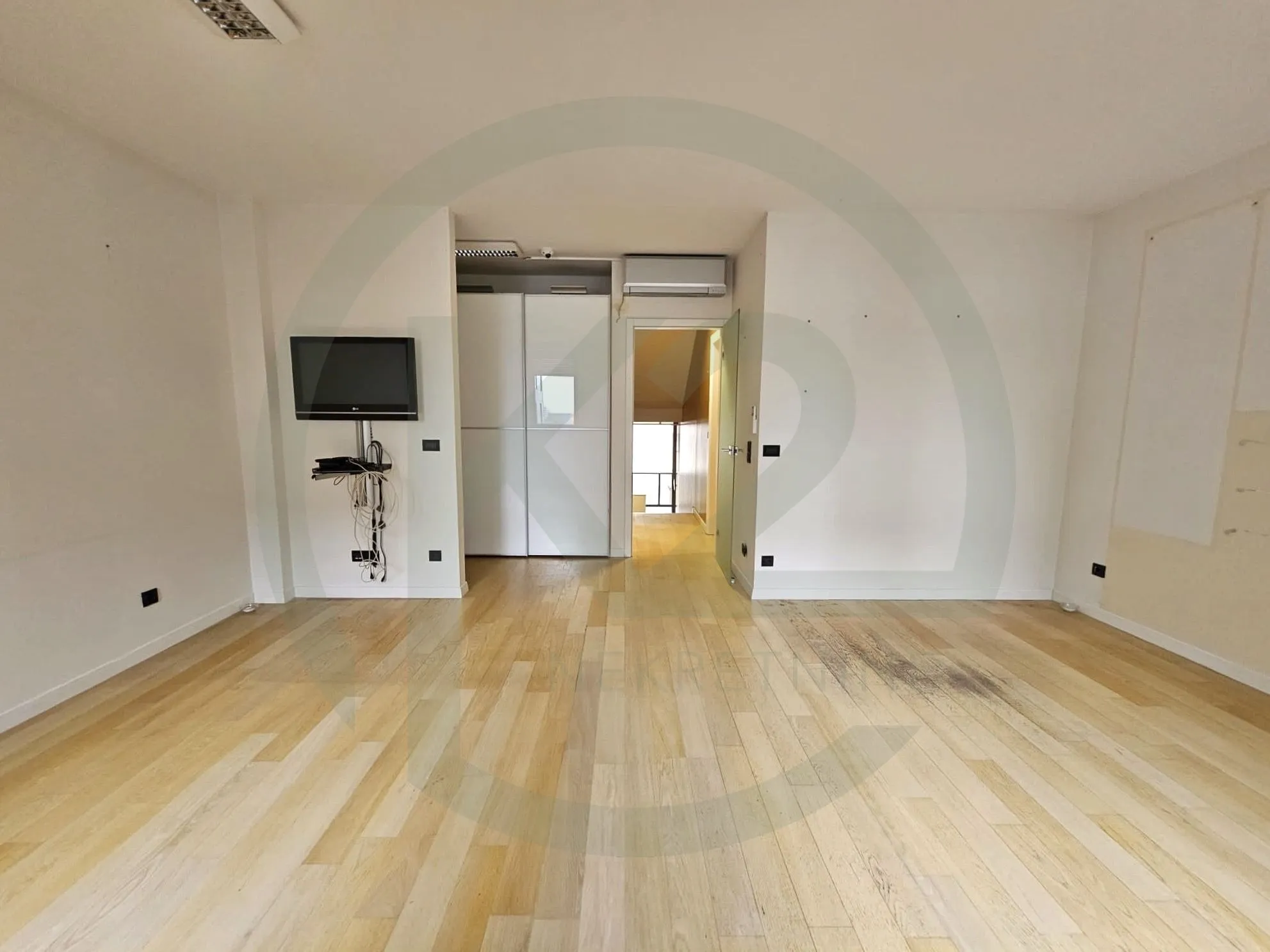 odličan stan nova galerija 98 m2, trosobni - slika 9