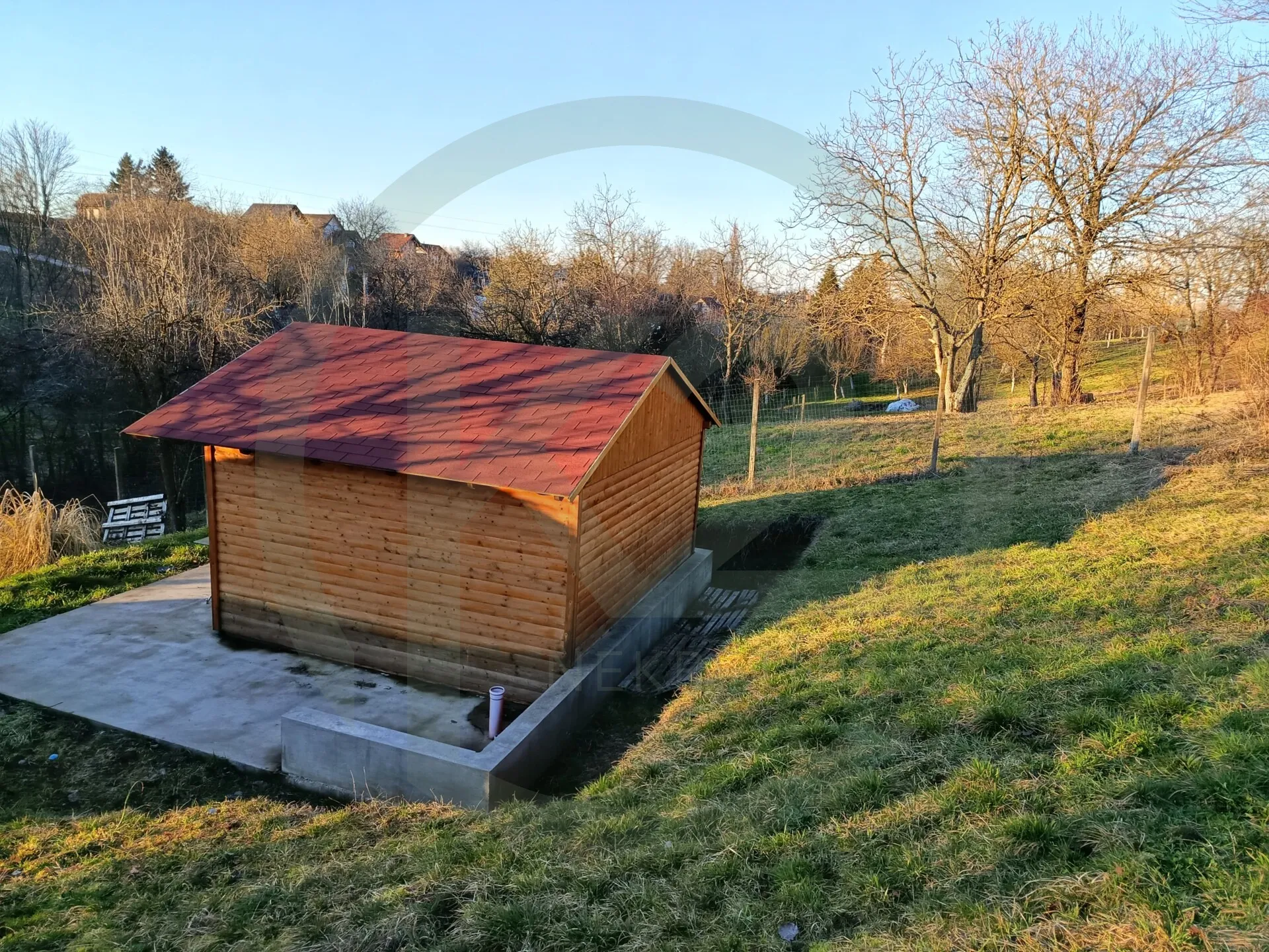 kuća: kloštar ivanić, zemljište 1.810 m2 - slika 3