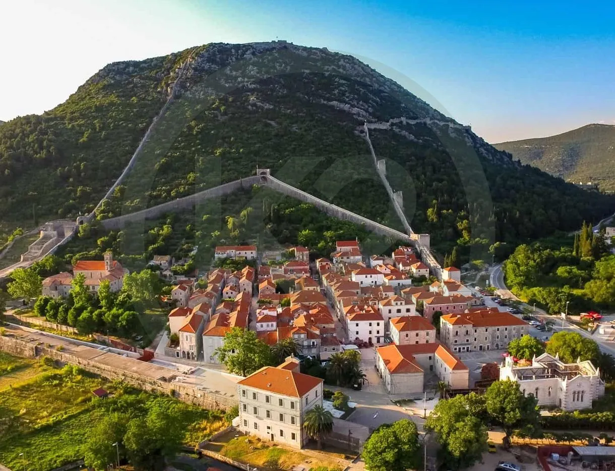 STON - zemljište unutar zidina - Ston, Ston