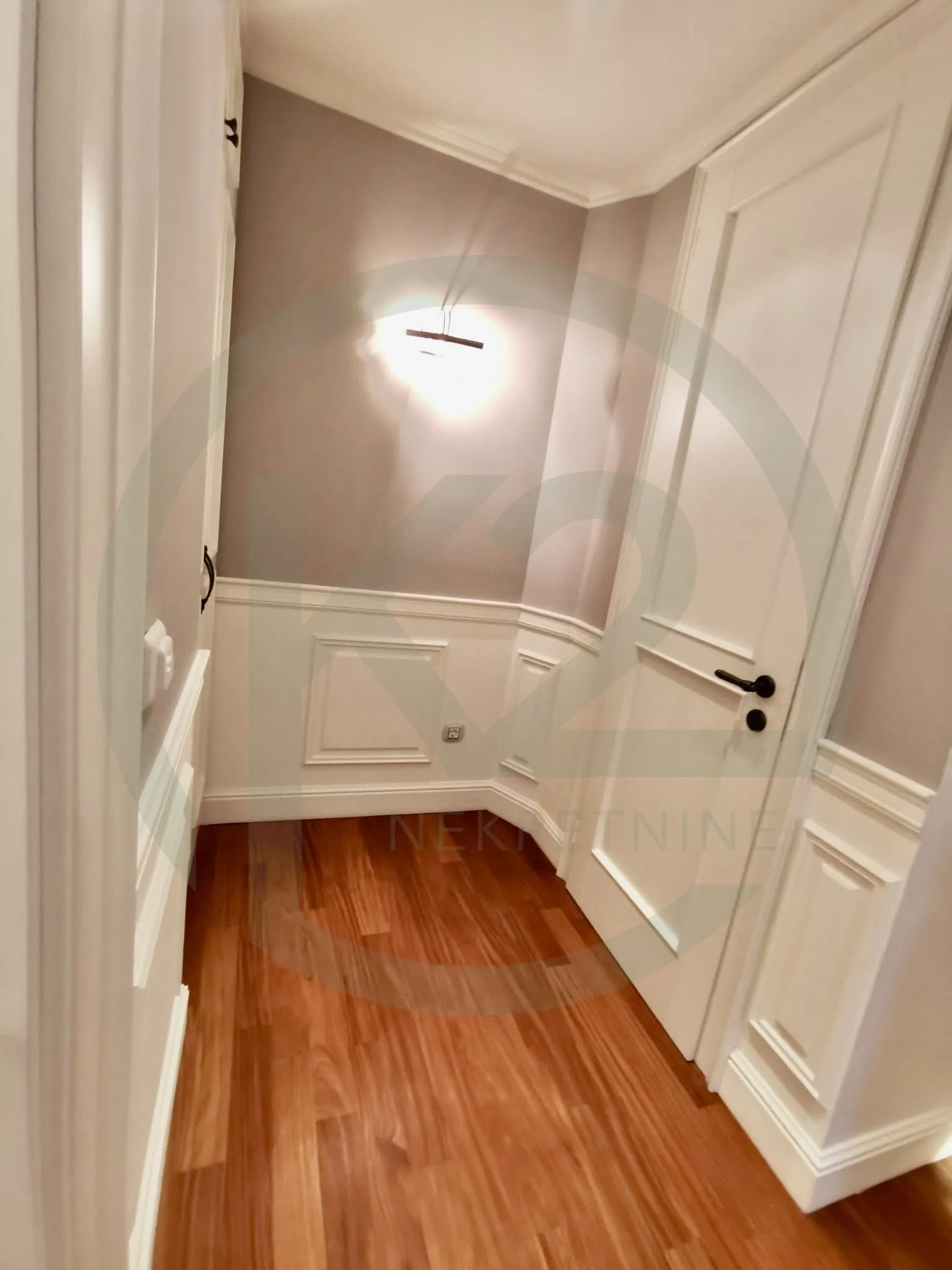 g. prekrižje odličan stan 250 m2 investicija u najmu - slika 20
