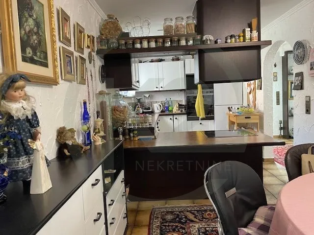 slav. brod, kuća za uživanje 232m2, 4 sobe, unut. bazen+sauna!! - slika 10