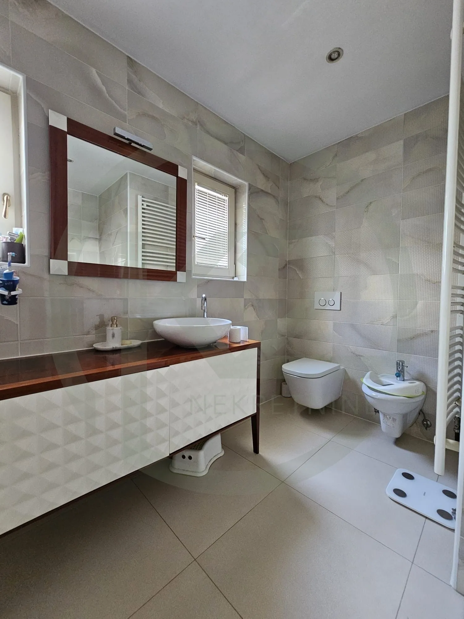 vrbik: kuća 300 m2 tri stana zamjena - slika 6