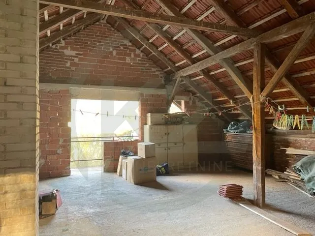 obiteljska kuća 180 m2, ravno brezje + gosp. zgrada, moguća zamjena!! - slika 22
