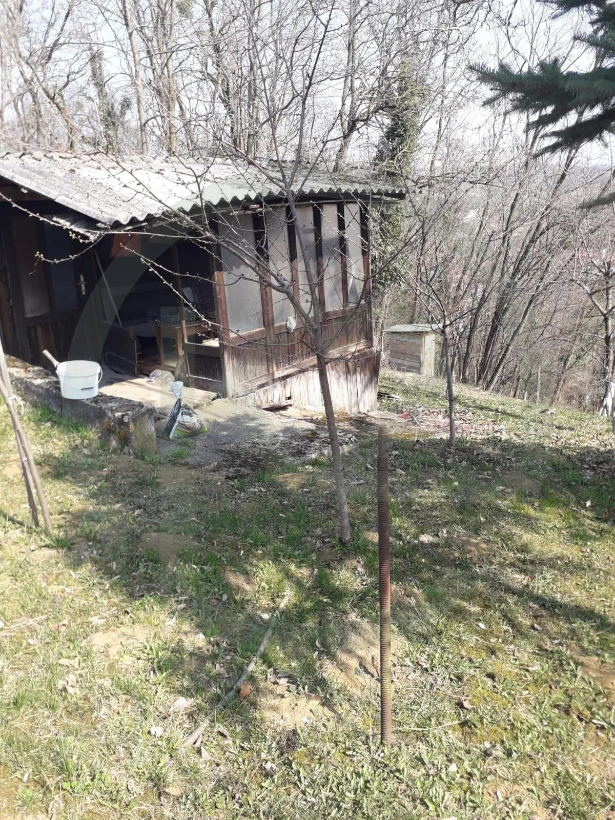vikend parcela sa drvenom kućicom 737m2, zelina - slika 4