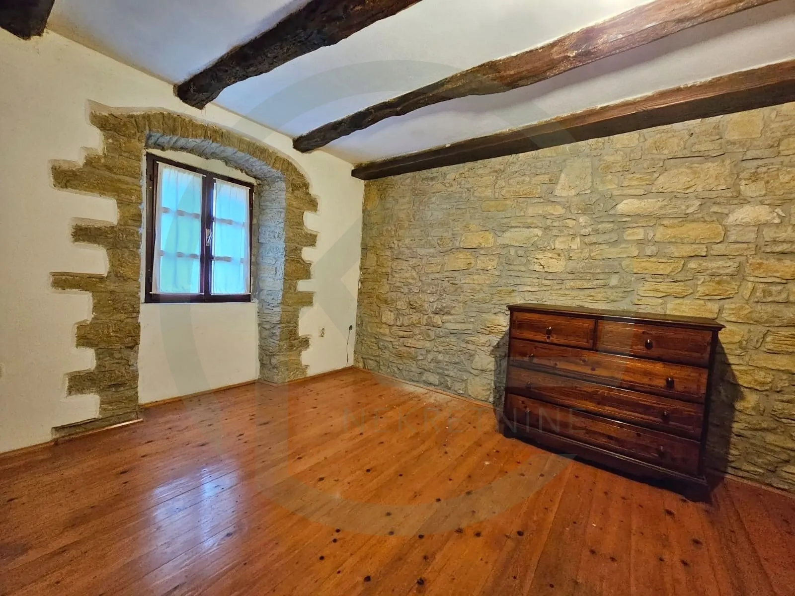motovun - kuća sa konobom - slika 9