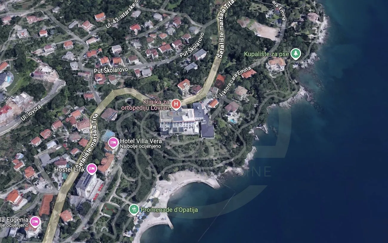 Lovran: zemljište 800m2 sa građ. dozvolom - Lovran, Lovran