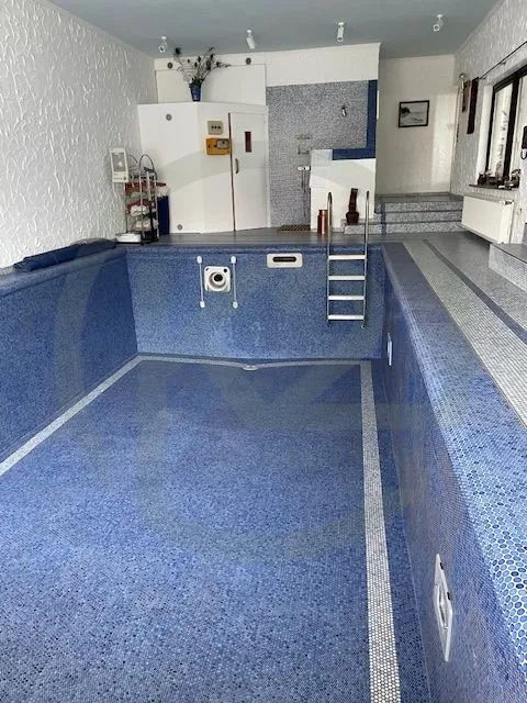 slav. brod, kuća za uživanje 232m2, 4 sobe, unut. bazen+sauna!! - slika 3