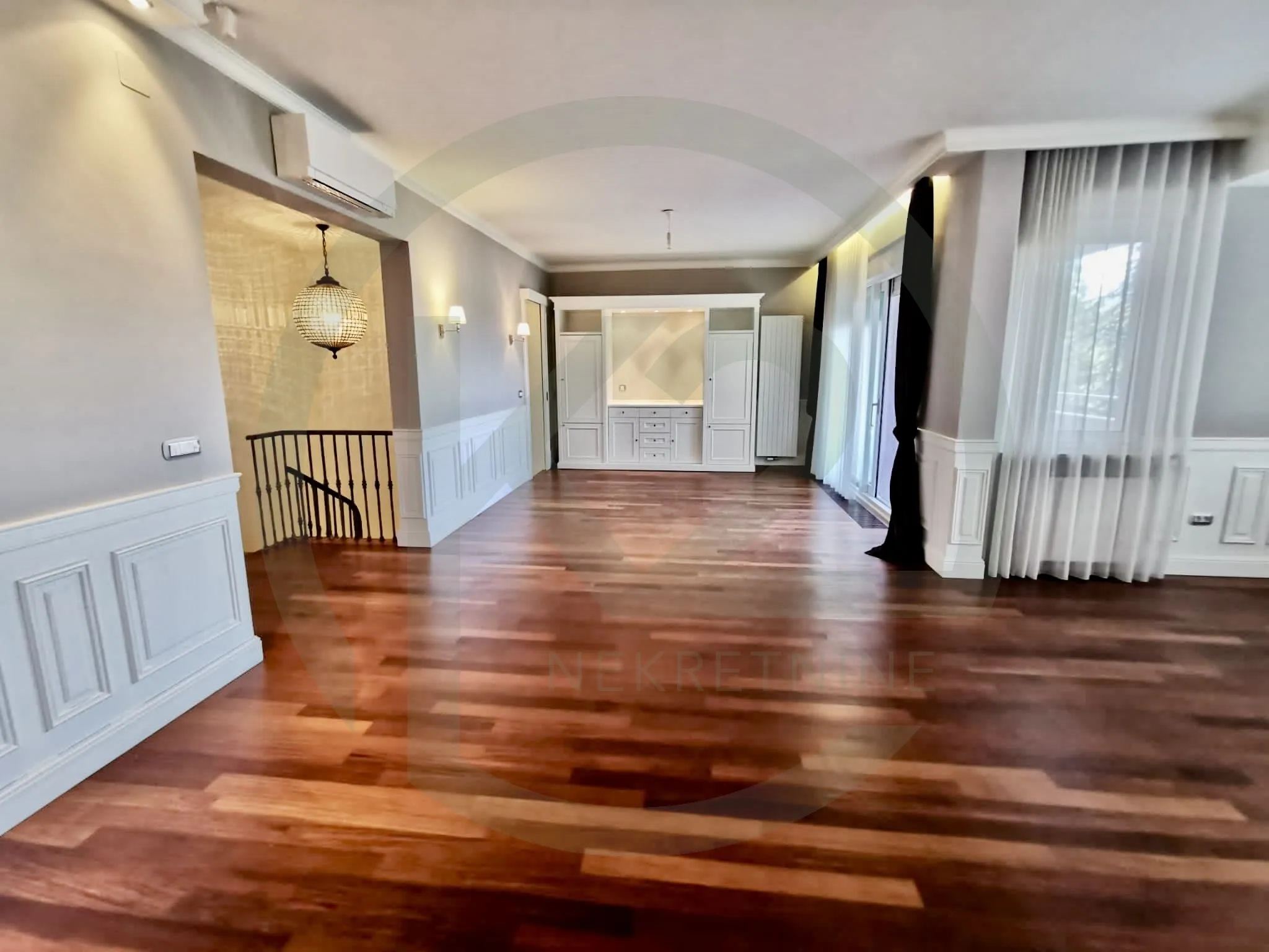 g. prekrižje odličan stan 250 m2 investicija u najmu - slika 2