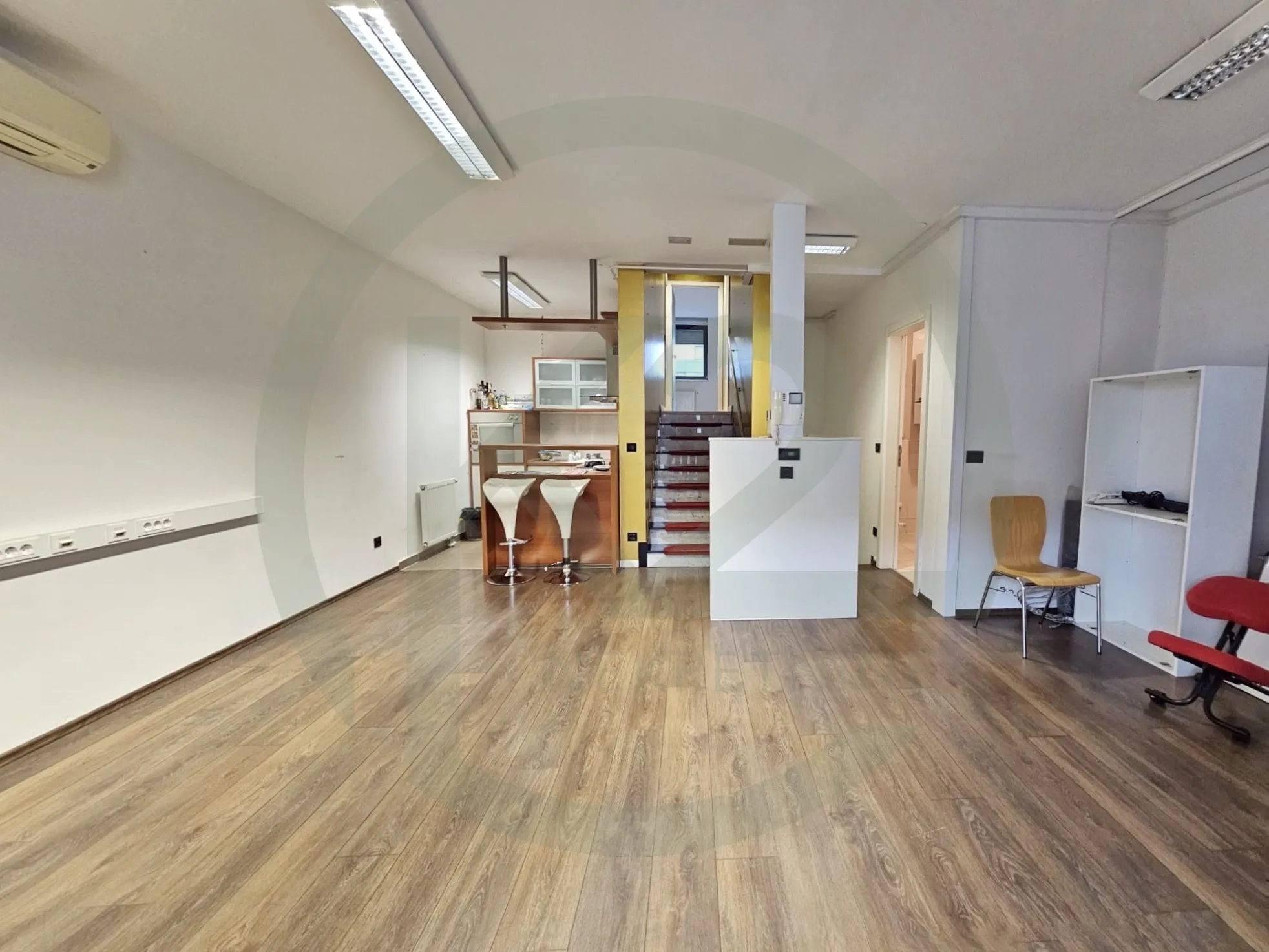 odličan stan nova galerija 98 m2, trosobni - slika 2