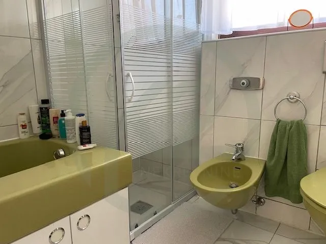 slav. brod, kuća za uživanje 232m2, 4 sobe, unut. bazen+sauna!! - slika 27