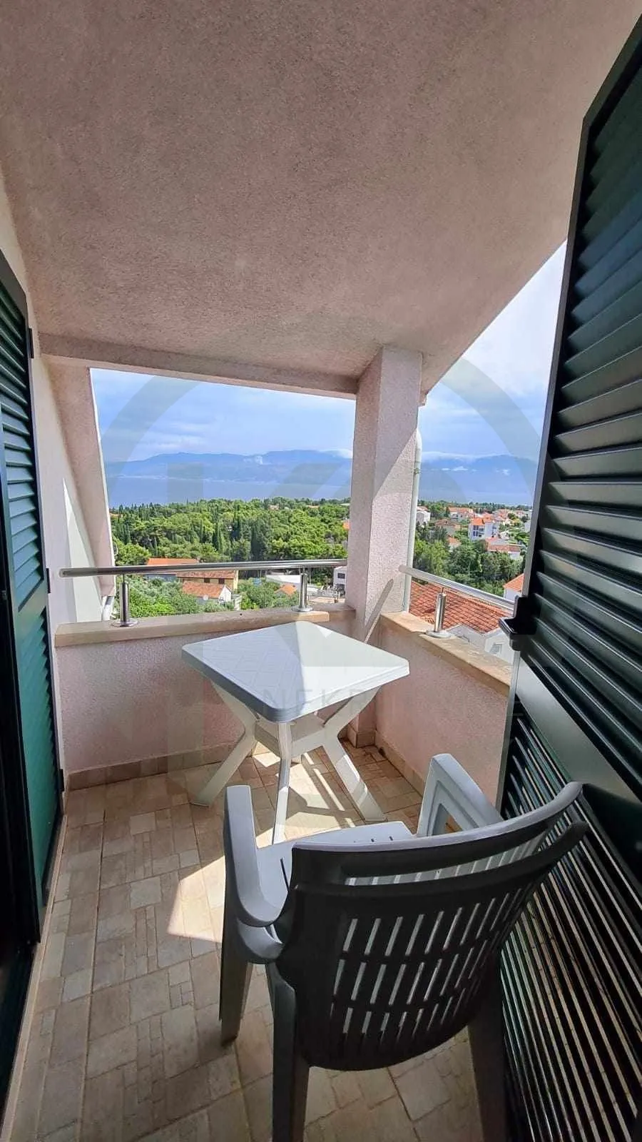 supetar / brač odličan stan 3s + db + parking! pogled na more - slika 4