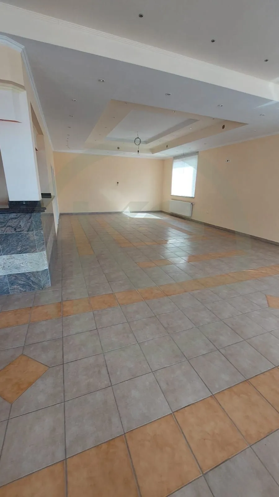 resnik - poslovni prostor 160 m2 prilika - slika 2