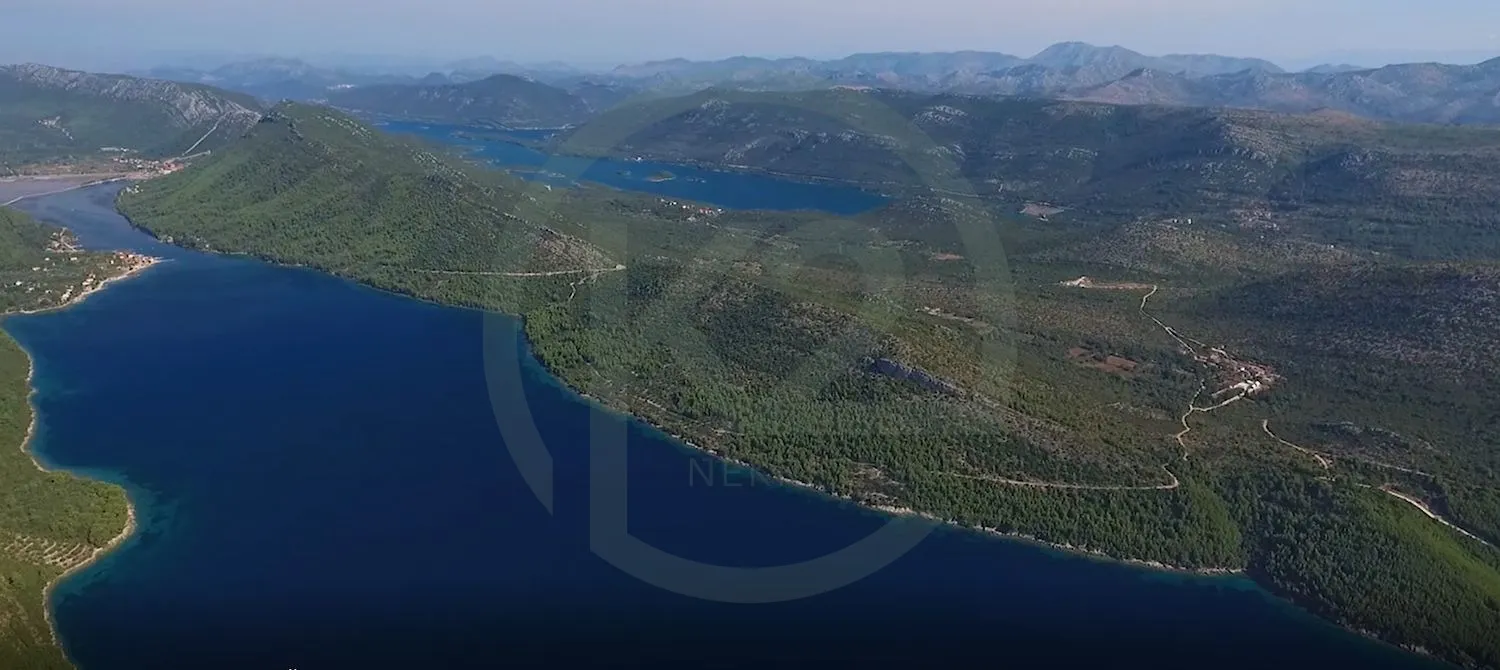 pelješac 216.904 m2 prvi red do mora - slika 5