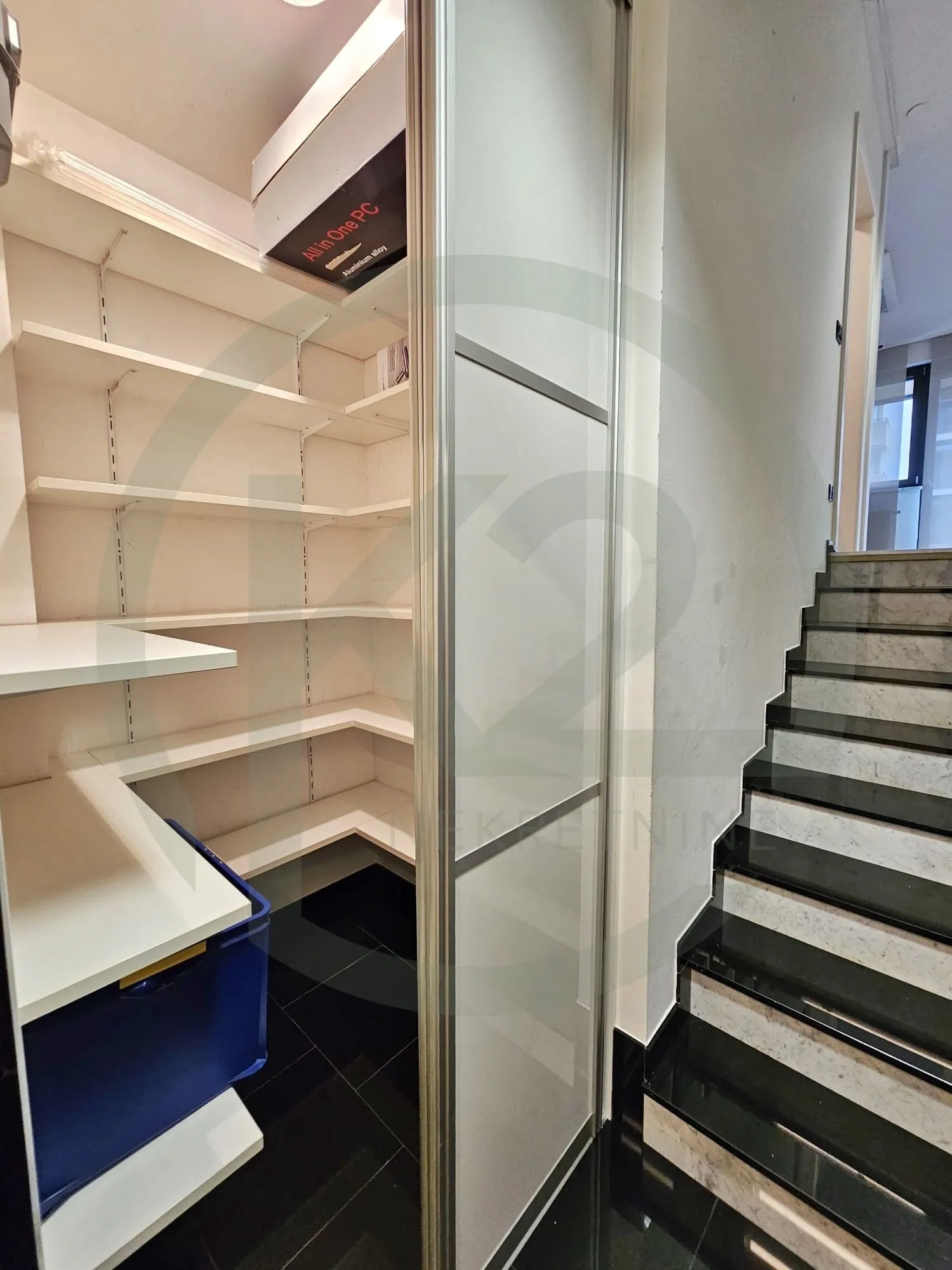odličan stan nova galerija 98 m2, trosobni - slika 7