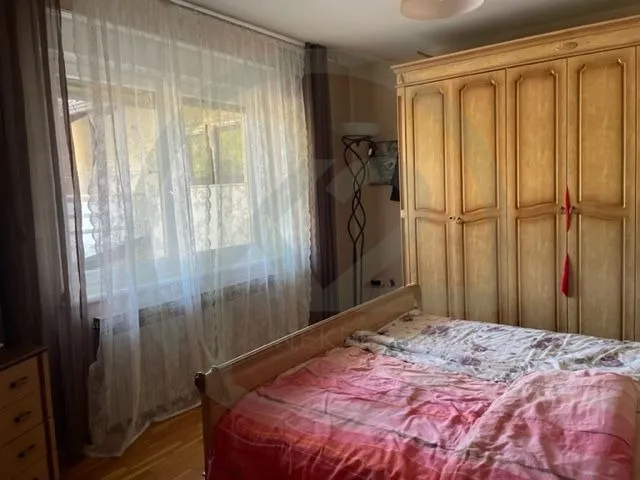 kuća sa 2 stana i ugostiteljski objekt - slika 18