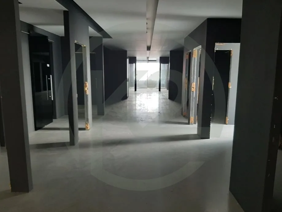 Poslovni prostor: Rijeka, uredski 254 m2