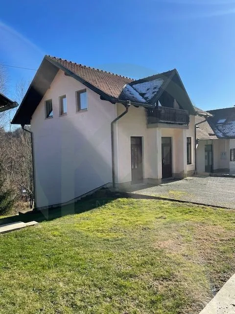Zagorje, Ravno Brezje, kuća ROH BAU na 3 etaže 193,52 m2+okućnica, - Ravno Brezje, Kumrovec