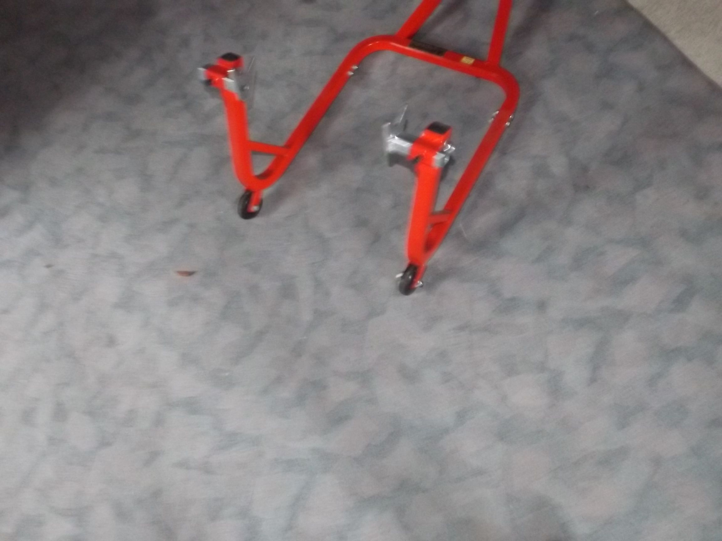 štender stalak za motore - slika 9