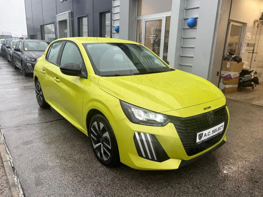 peugeot 208 style 100 - 2025 - 19.000 km - jamstvo - gratis reg. - slika 3