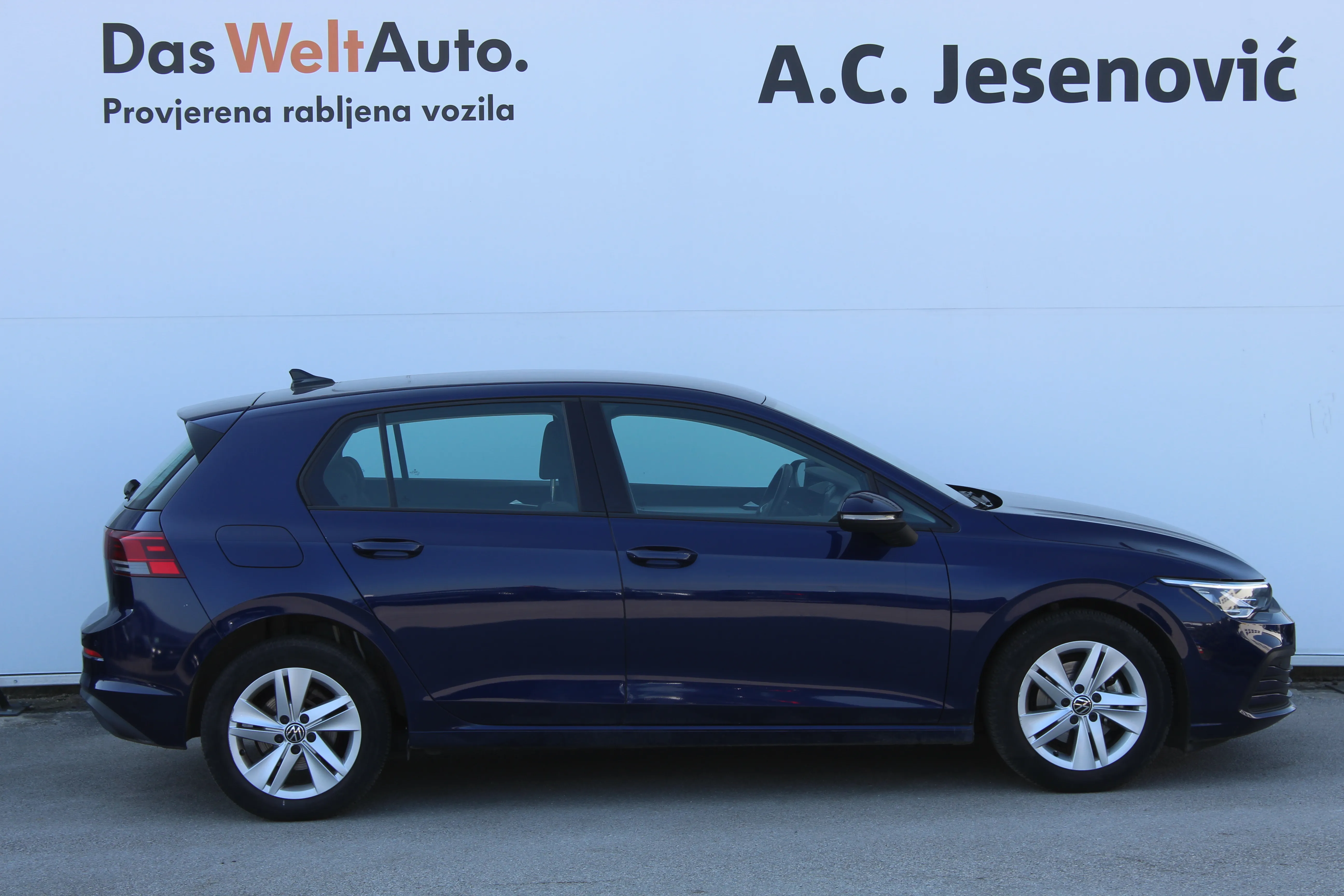 13119 volkswagen golf 1.0 tsi life - slika 4