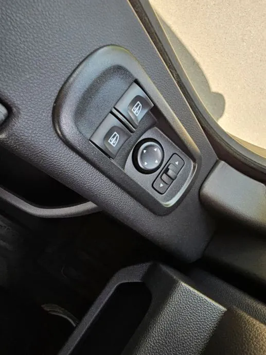 renault master l2h2, 2.3 dci, klima, navigacija, senzori, kamera - slika 18