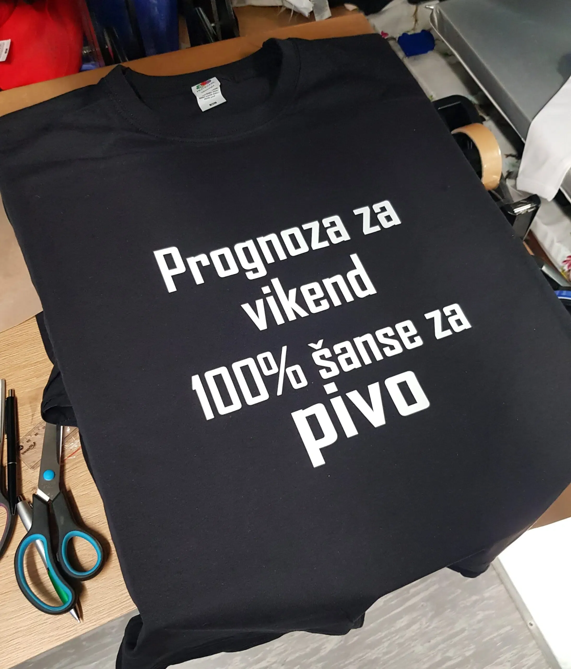 majice s tiskom - slika 24