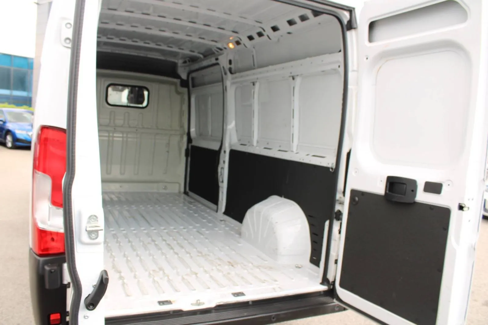 opel movano 2.2d l3h2 140ks, 2023 god. - slika 9